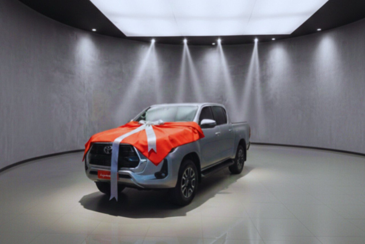 2 سيارة Toyota Hilux
